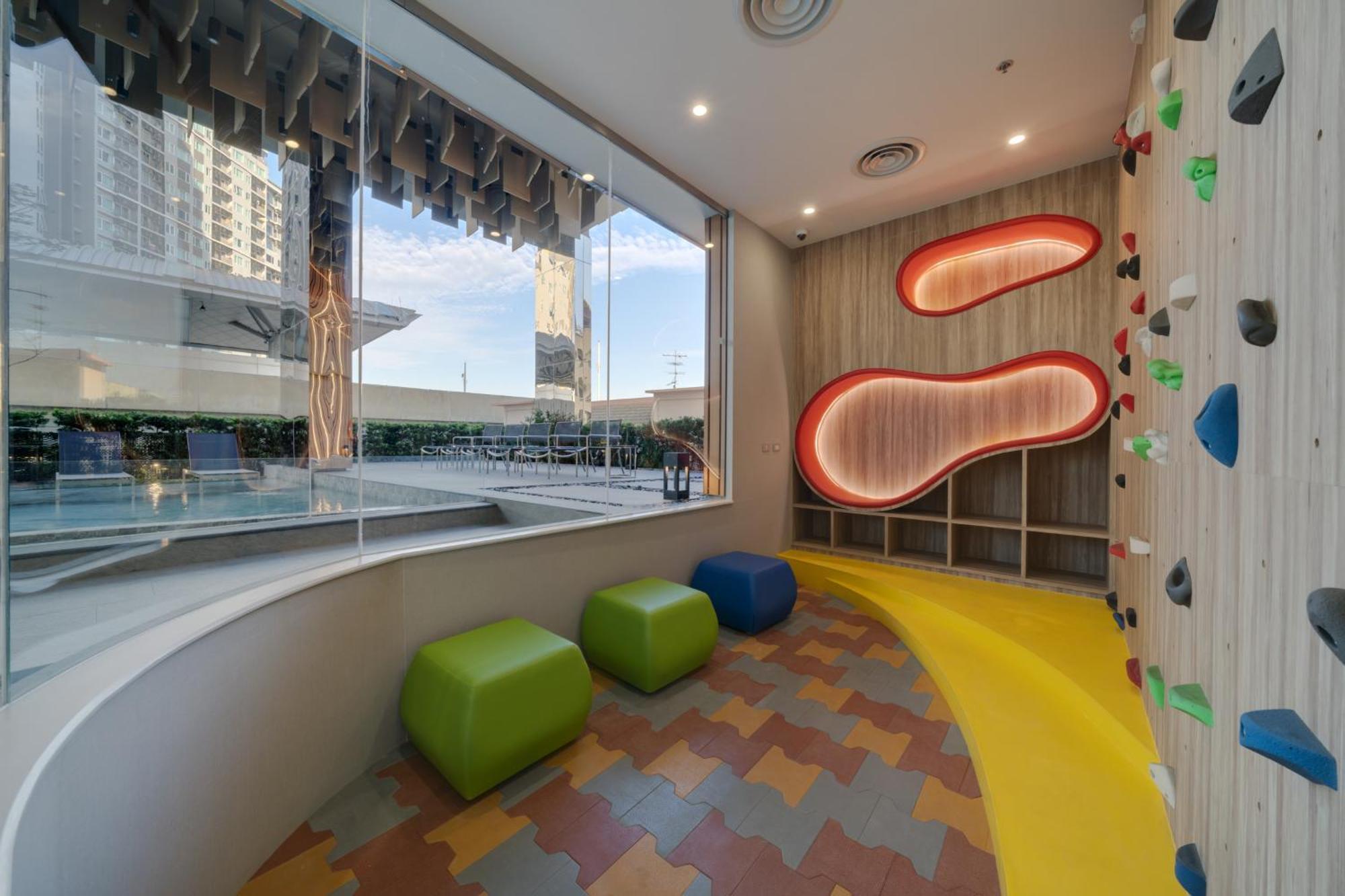 Oakwood Suites Tiwanon Bangkok Nonthaburi Bagian luar foto